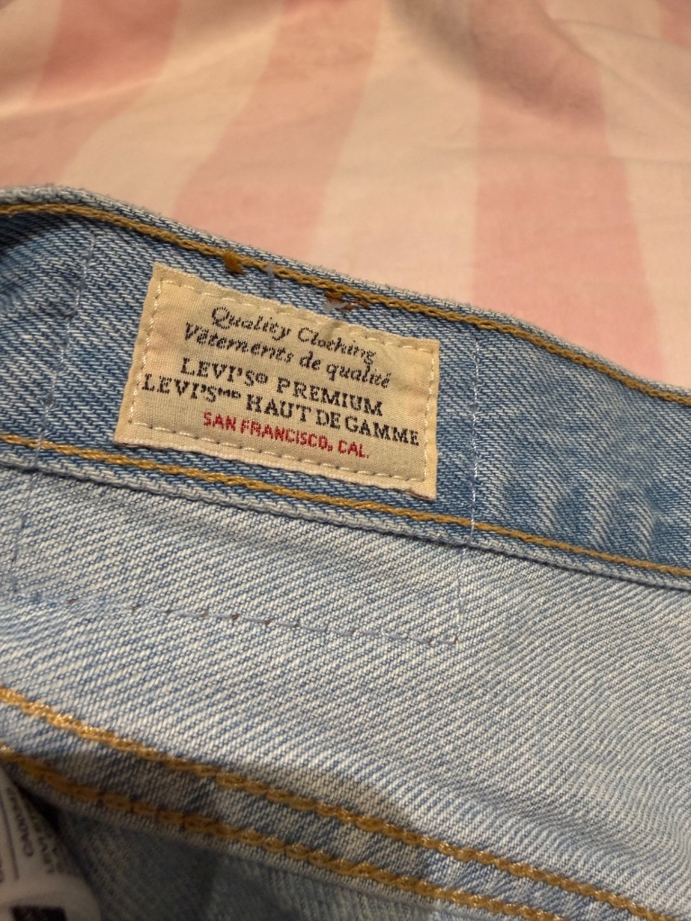 Levi's Premium Jean Shorts, Light Wash, US 26 - Picture 7 of 7